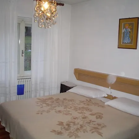 Campiglio Quadrilocale Castelletto Inferiore Madonna Zimmer foto