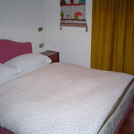Campiglio Quadrilocale Castelletto Inferiore Madonna Zimmer foto